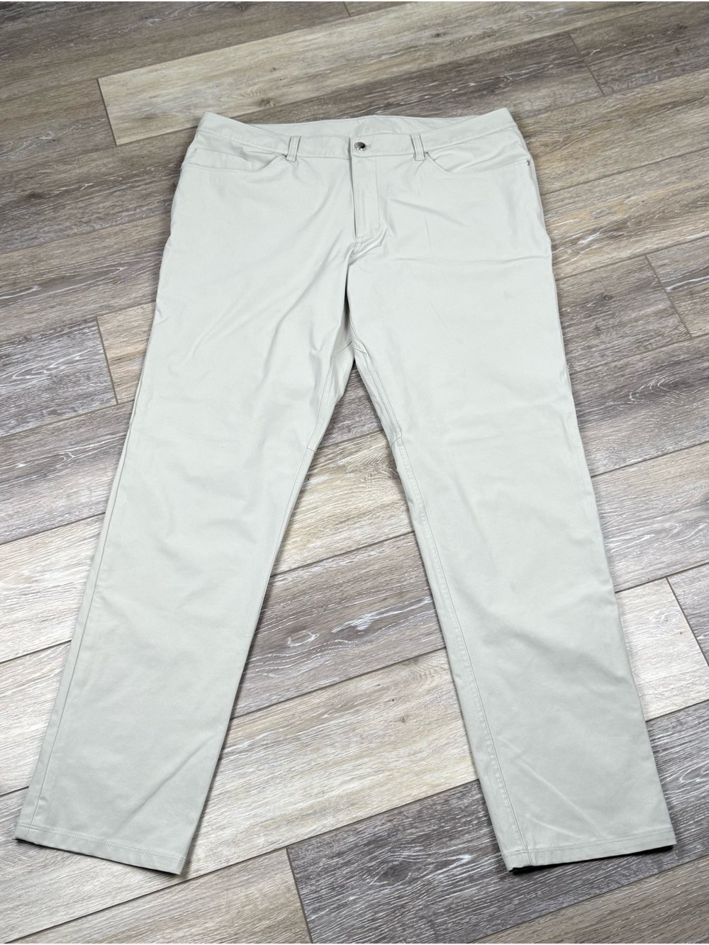 lululemon Men's ABC Pants 38x32 Classic Beige Chino Warpstreme Preppy